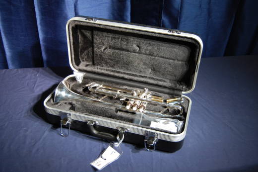 Store Special Product - Bb Intermediate Trumpet w/Silver-Plate, Case